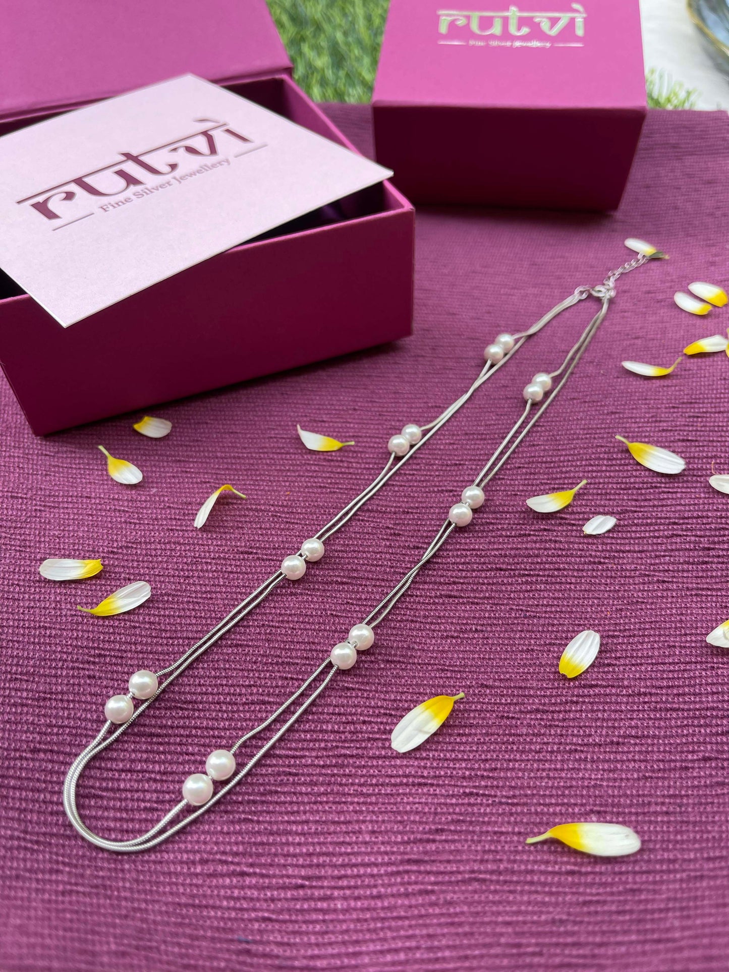 Dreamy Pearl Necklace