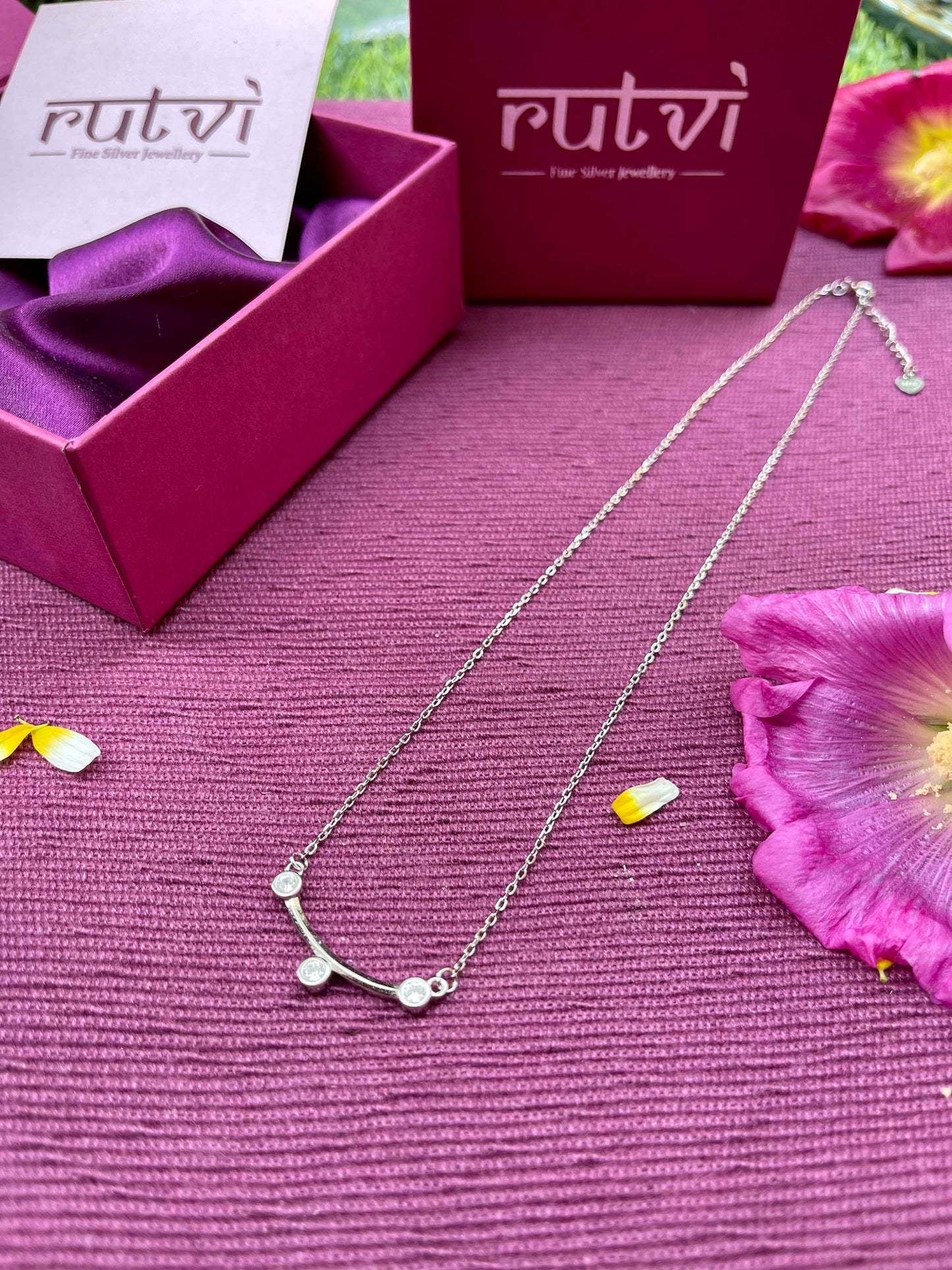 Zircon Arc Pendant with Link Chain