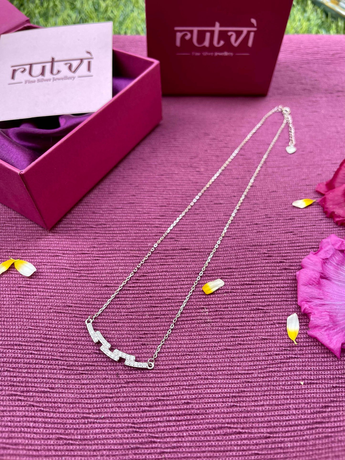 Ocean's Gleam Pendant with Link Chain