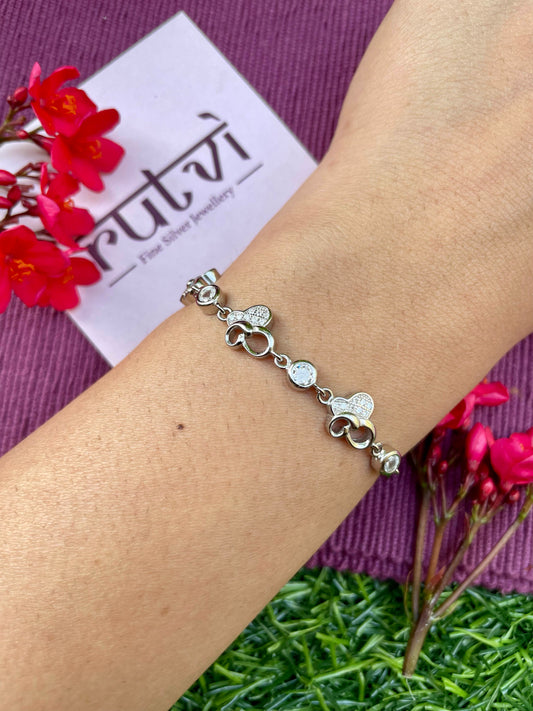 Fluttering Beauty Adjustable Bracelet